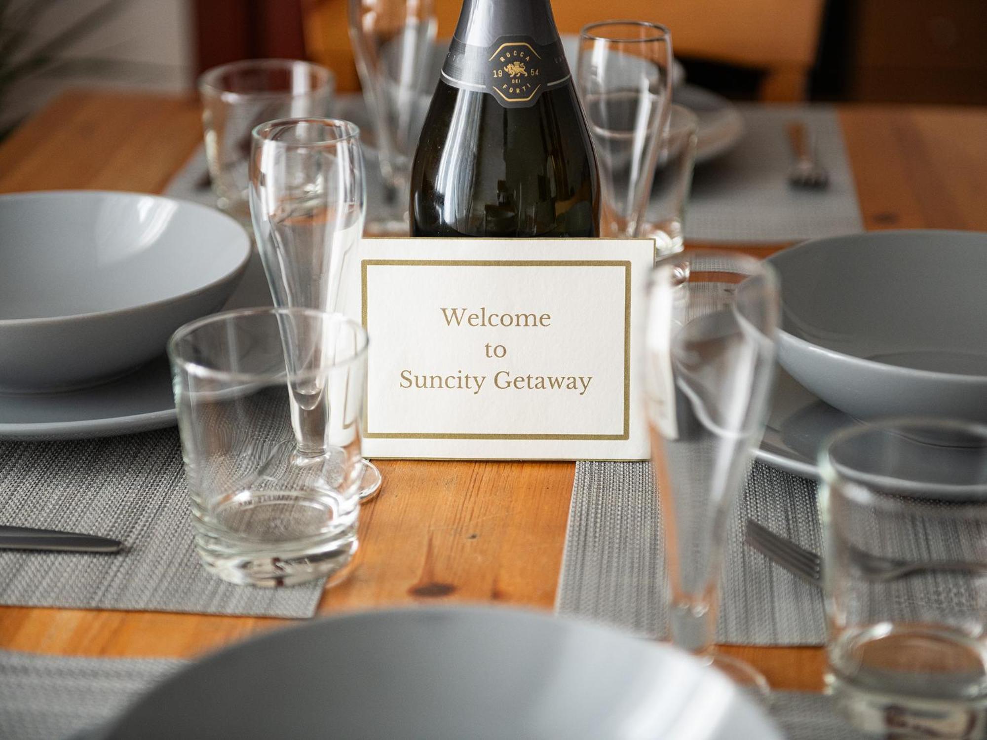 Suncity Getaway. Apartment Cagliari Bagian luar foto